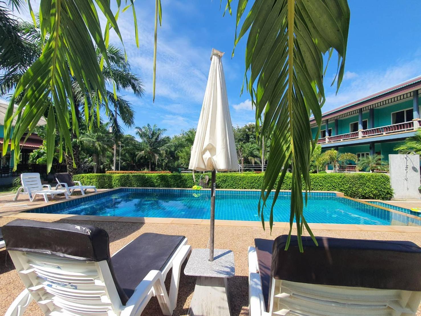 Tum Mai Kaew Lanta Resort